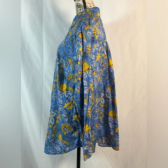 Talbots Blue and Yellow Floral Button Down Shirt ๐๐๐ - Picture 6 of 10